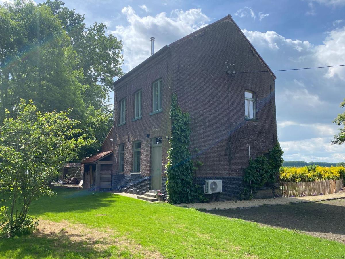 Huisje aan de Schelde Spiere Buitenkant foto